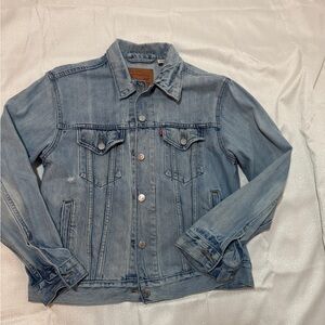 Levi's Light Blue Jean Jacket size M